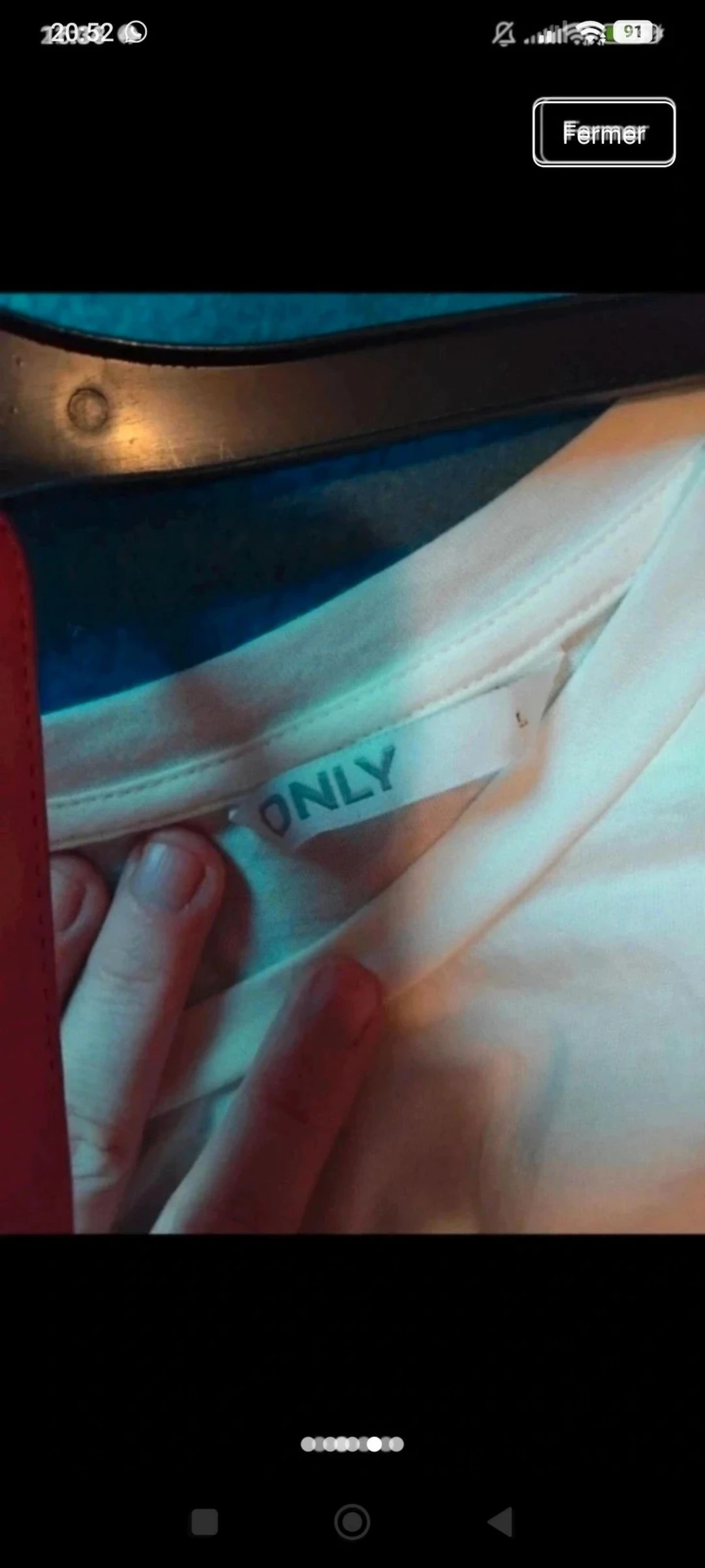 Camiseta sem mangas com ombros à mostra – photo 4